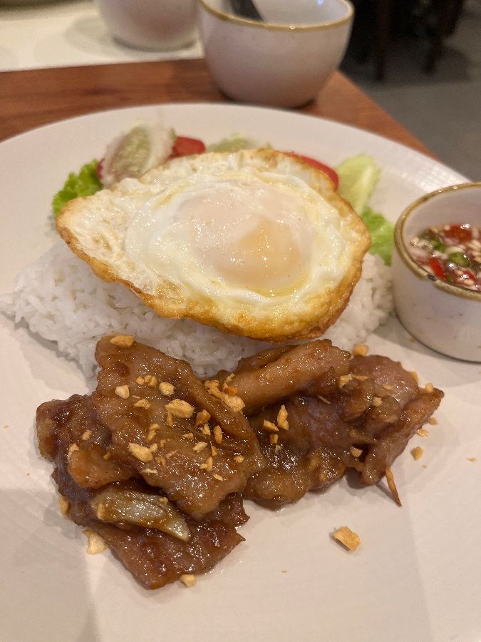 돼지 목살 덮밥