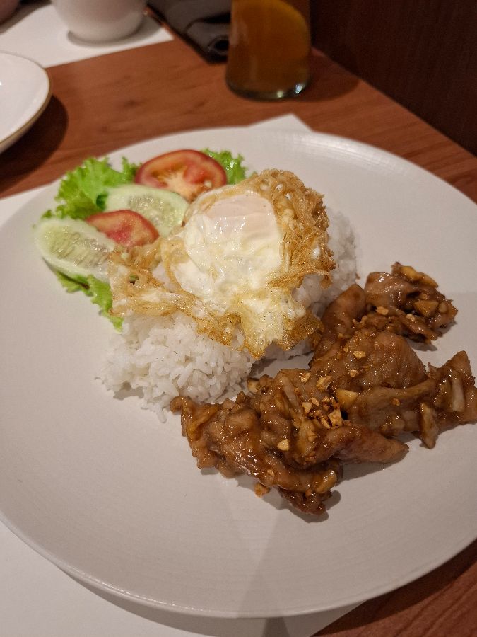 돼지 목살 덮밥 클로즈업