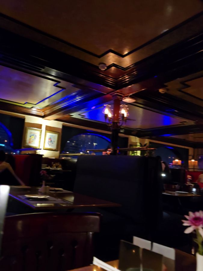 Le Steak의 내부 인테리어