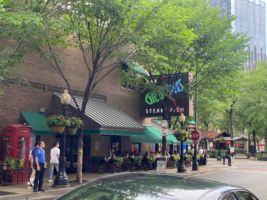 깁슨 스테이크 하우스 외부 전경