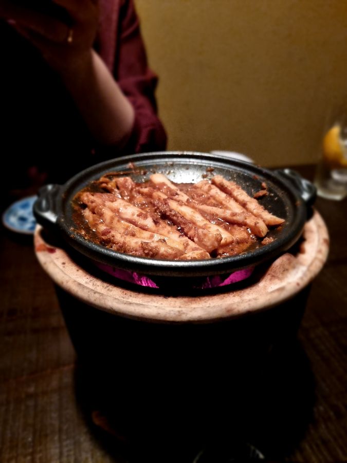 화로 위에 구워지는 원시구이