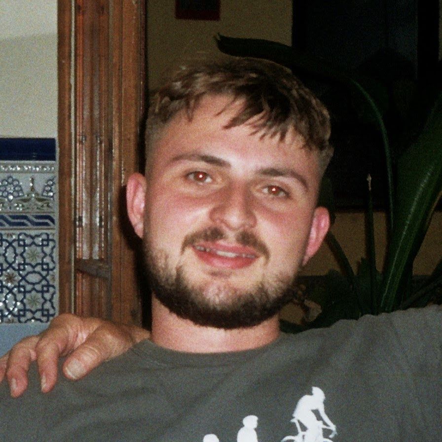 Rally's 사장님 사진