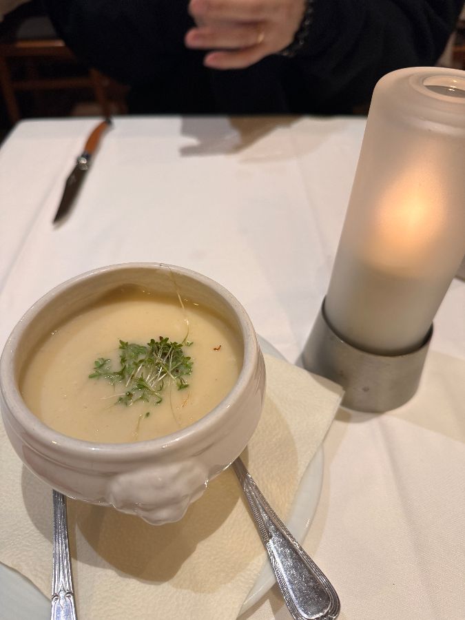 따뜻한 어니언 스프