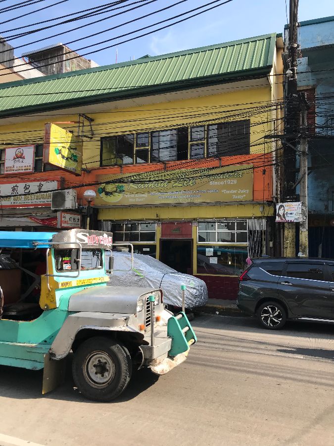 라몬 리의 판시테리아 외부 전경