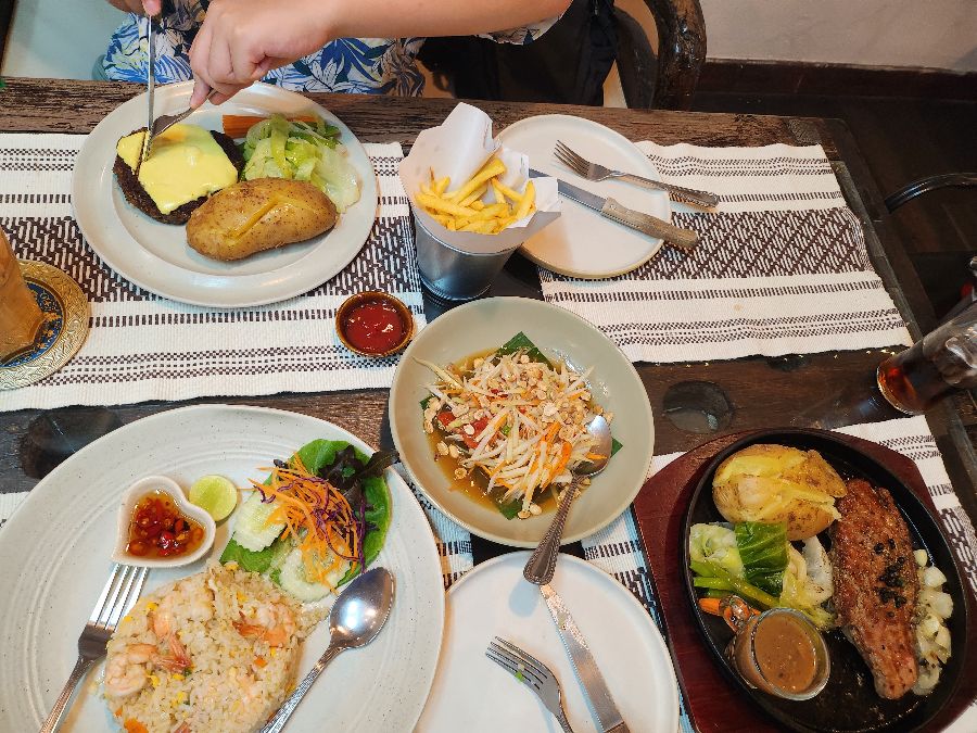 푸짐한 한 상 차림