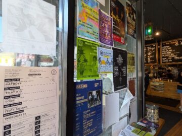 시간 여행자의 아지트, 시카고 웜홀 커피에서 맛보는 특별한 커피 한 잔과 추억 여행