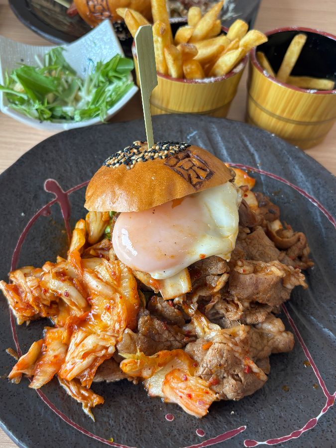 김치와 고기의 환상적인 조합