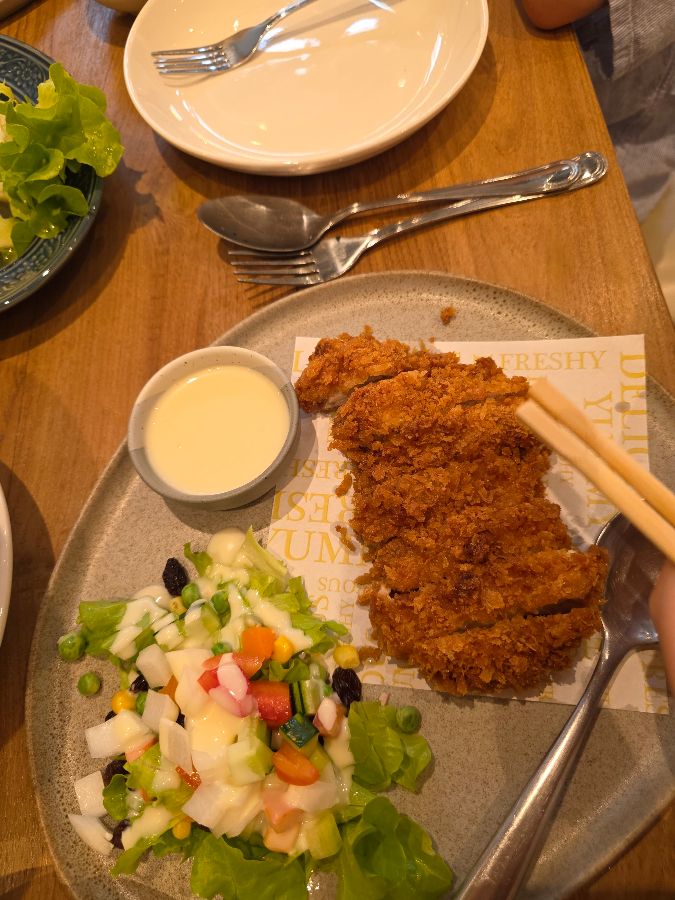 겉바속촉 치킨 요리