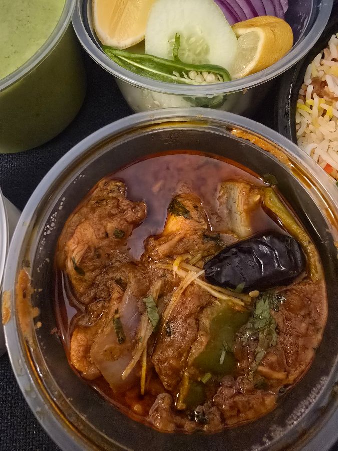 정갈하게 포장된 음식