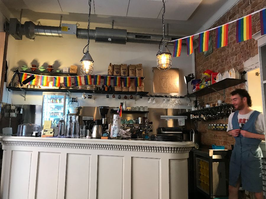 Greasy Spoon 내부 인테리어