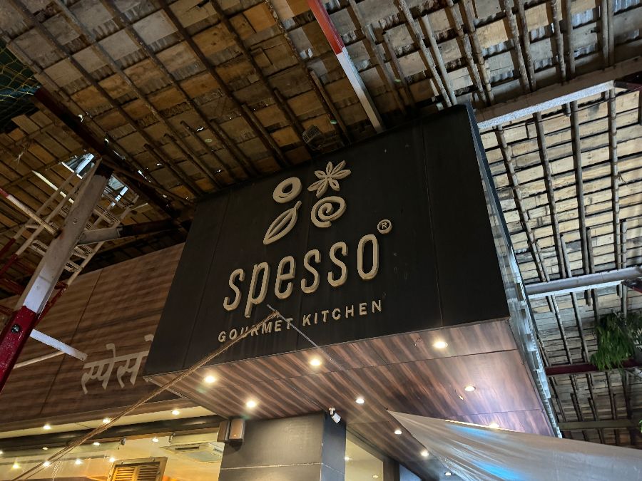 Spesso Gourmet Kitchen 간판
