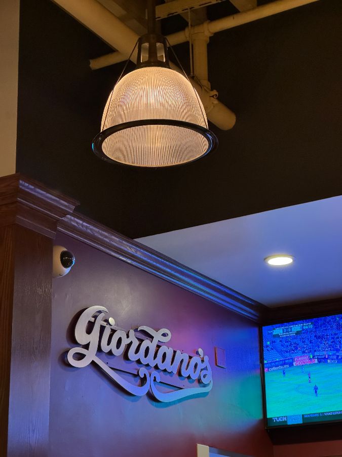 지오다노스 간판