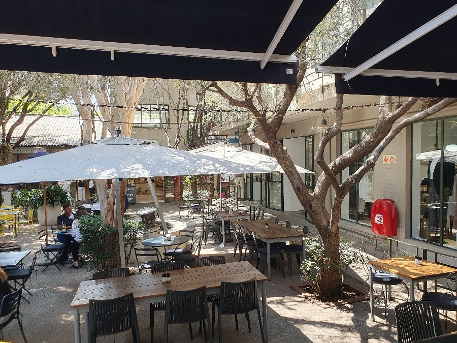 카페 외부 전경