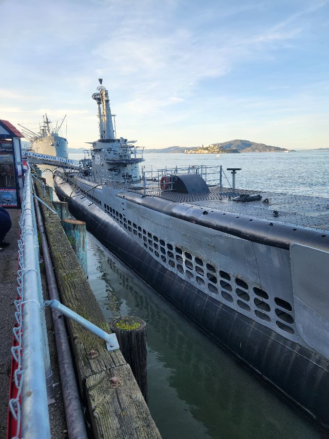 USS 판파니토 잠수함의 위용