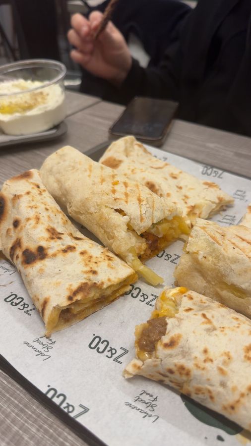 먹음직스러운 음식 포장 박스