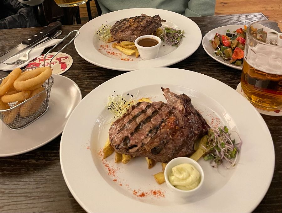 자마(Jáma) 레스토랑