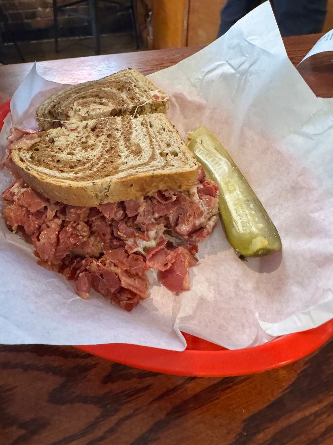 Tat's Delicatessen 메뉴