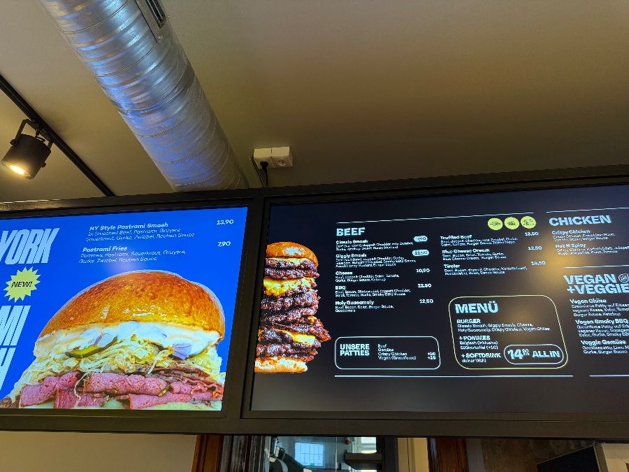 Ruff's Burger 로고