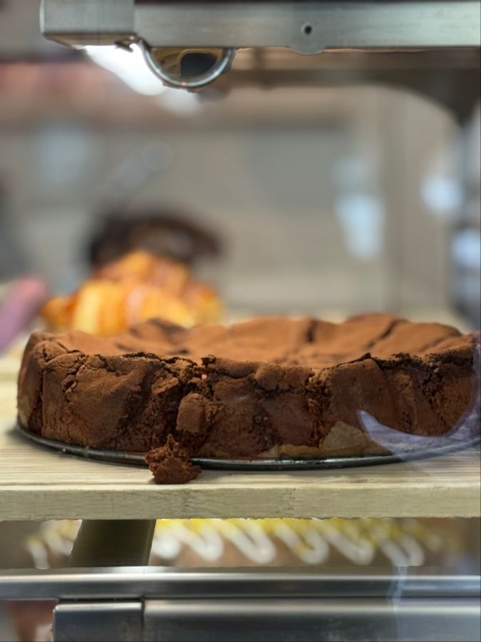 테이블 위의 커피