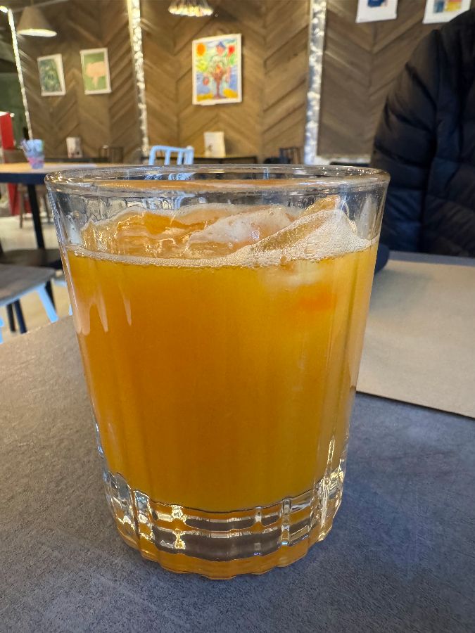 쉐디아 홈 실내 전경