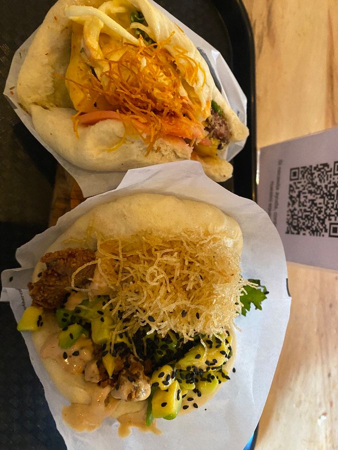 깔끔하게 포장된 음식