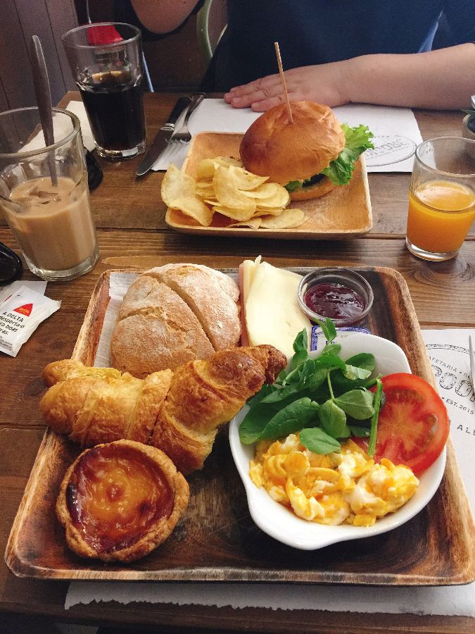 Brooklyn 내부 테이블