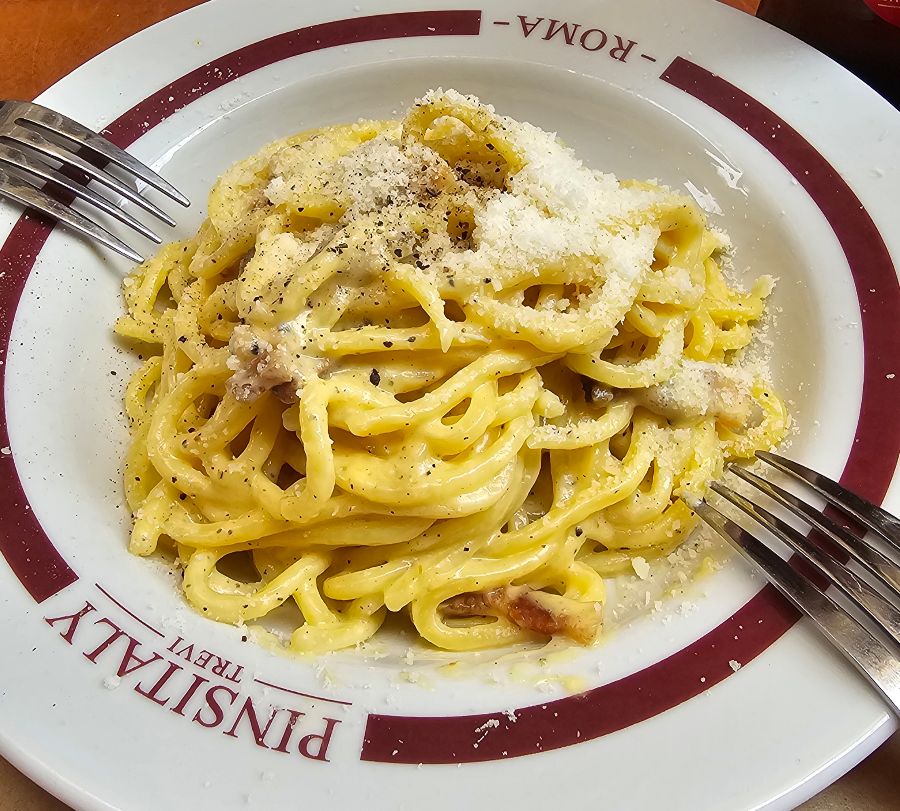 마르게리따 콘 부어스트와 수플리