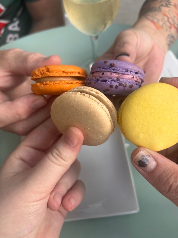 샴페인과 마카롱