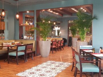 두바이 멕시칸 맛집, 마야: 미식과 활기가 넘치는 해변가의 보석 같은 공간