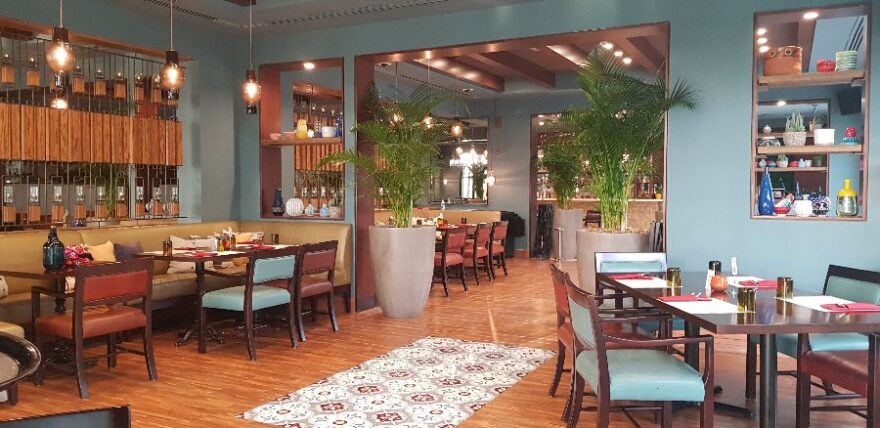 두바이 멕시칸 맛집, 마야: 미식과 활기가 넘치는 해변가의 보석 같은 공간