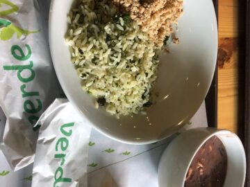 리우데자네이루 도심 속, 베르데 비시오(Verde Vício)에서 펼쳐지는 건강하고 맛있는 미식의 서사