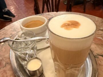 비엔나의 시간, 카페 리터에서 맛보는 달콤한 휴식과 전통 맛집의 서정