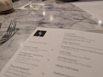 MW 레스토랑, 평범함을 거부하는 퓨전 요리의 진수를 맛볼 수 있는 지역 맛집