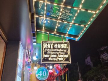 하노이 기찻길 맛집, May Hanoi Train Street Restaurant: 기차와 함께하는 황홀한 미식 서사