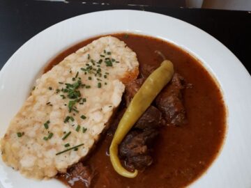 빈에 가면, Bier & Bierli에서 맛집의 정수를 경험하다: 잊을 수 없는 미식의 서사