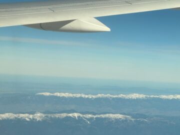 퀘벡 시티 여행, 우체국이 선사하는 미식의 즐거움: Bureau de Poste의 활기찬 발견