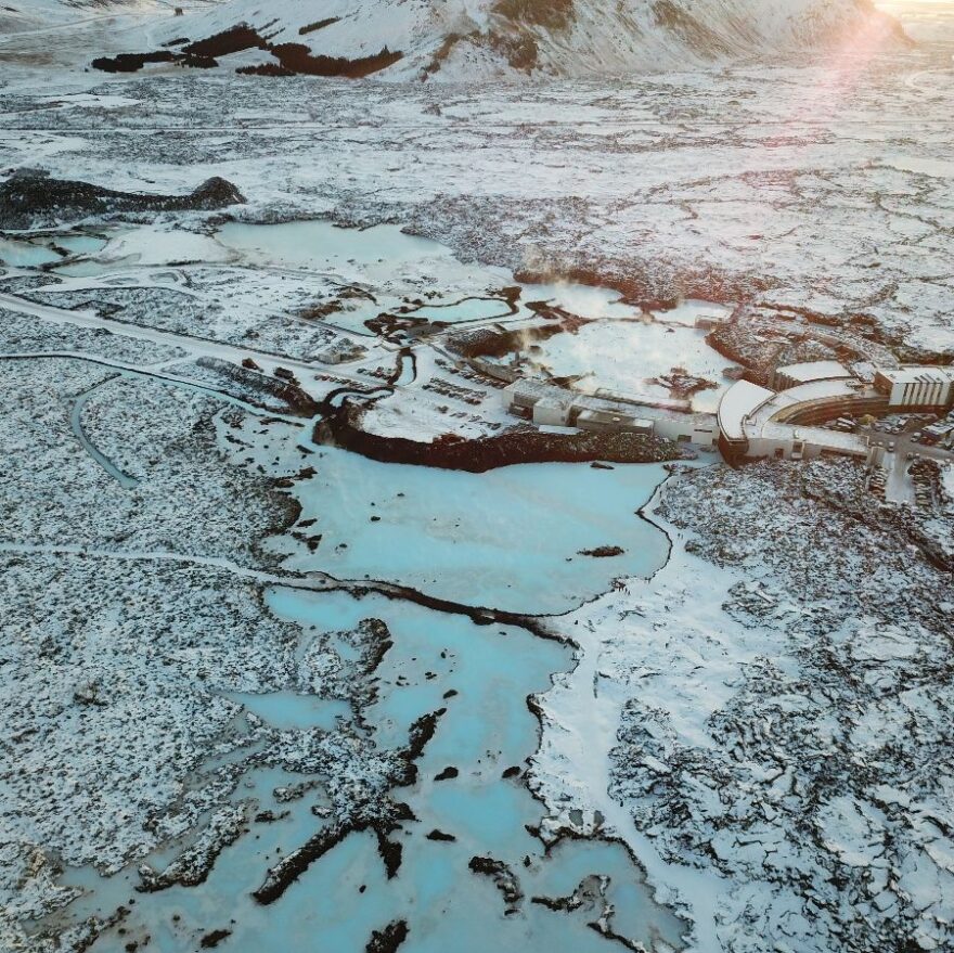 레이캬비크의 밤을 물들인 English Pub, 잊지 못할 활기의 맛집 서사