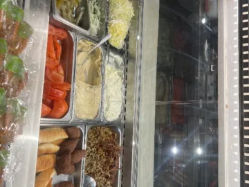 몬트리올 숨은 맛집, 케베 카밥에서 펼쳐지는 시리아 미식 여행