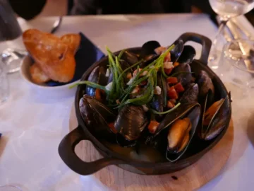 런던 미식 여행의 정점, 오이스터맨에서 맛보는 특별한 오이스터 바 미식 경험