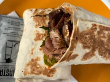 골목길 숨은 보석, 이스탄불의 맛이 살아있는 서울 지역명 캐밥 맛집 바스타!