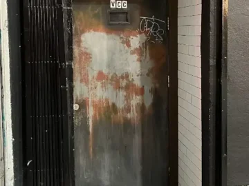 숨겨진 문 너머, 더블린 템플 바의 비밀스러운 맛집 오아시스