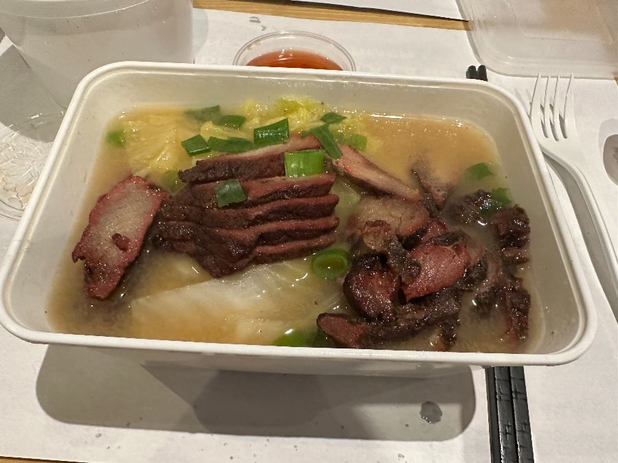 식당 내부의 아늑한 공간