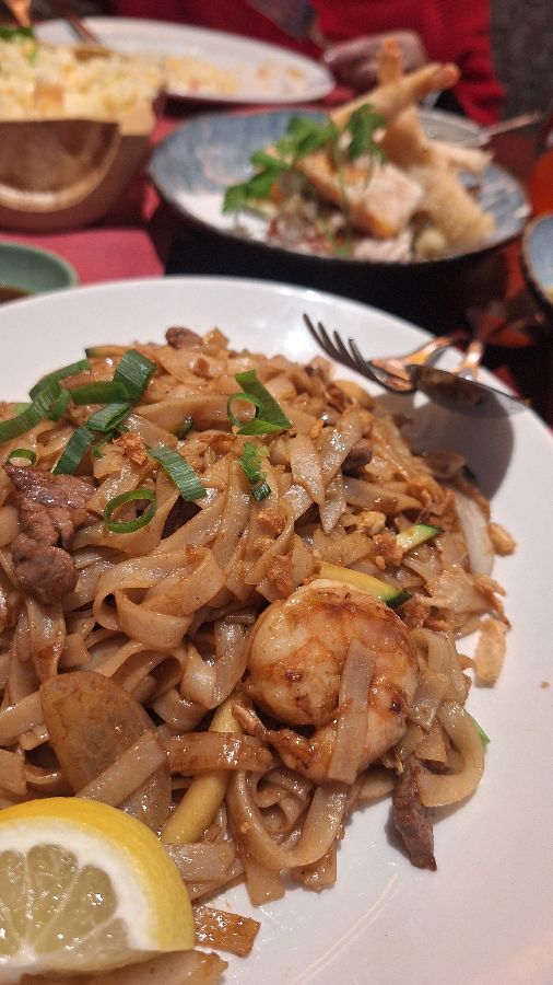 음료와 함께 즐기는 식사