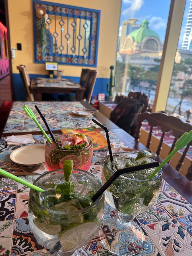 독특한 분위기의 슈가스컬 내부