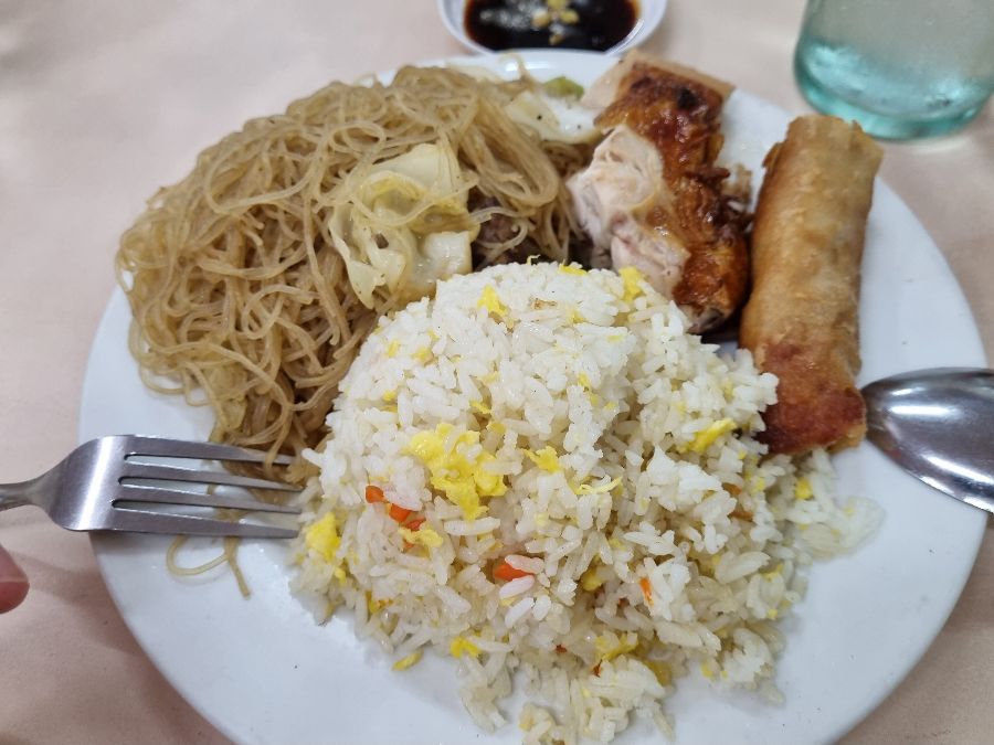 깔끔하게 준비된 테이블