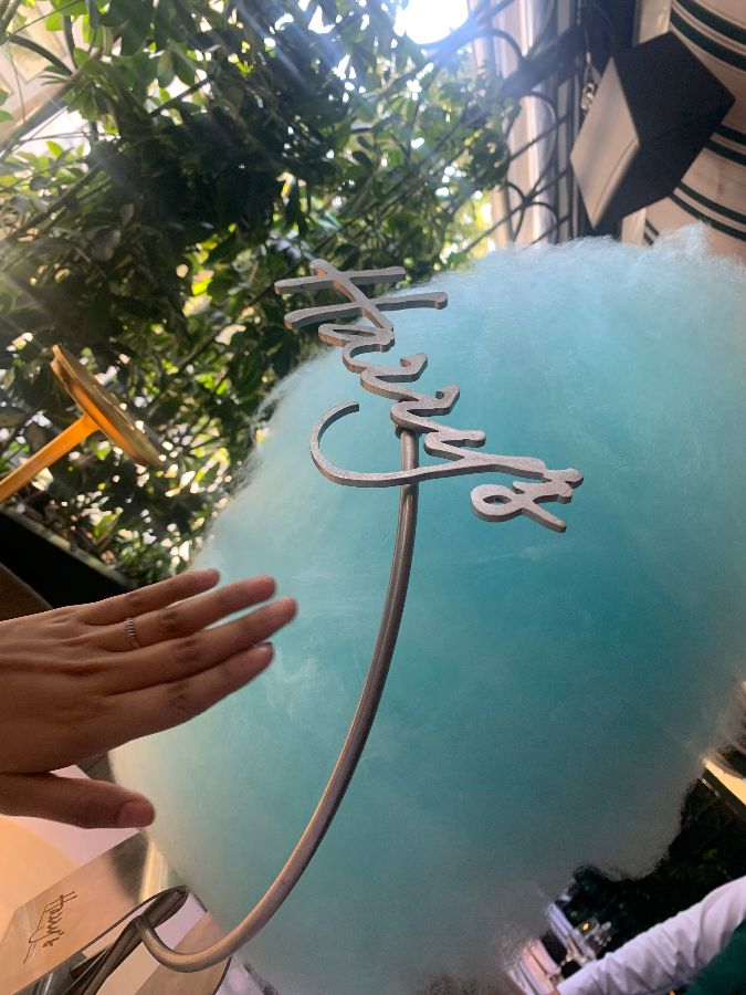 고급스러운 테이블 세팅