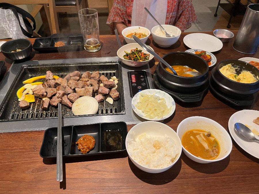 푸짐한 한 상 차림