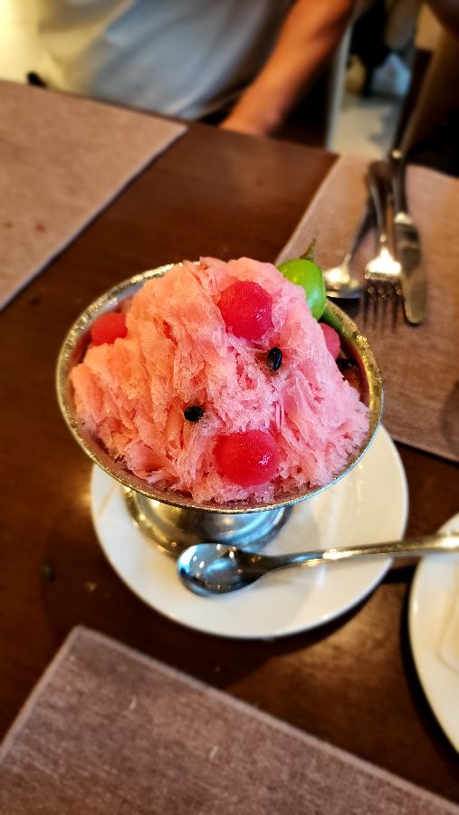 까밀리아 뷔페에서 후식으로 제공되는 수박 빙수