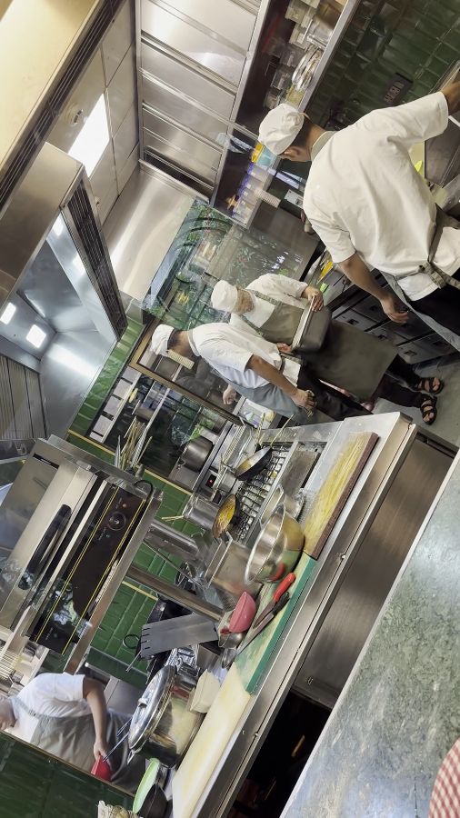 Nksha 레스토랑 오픈 키친