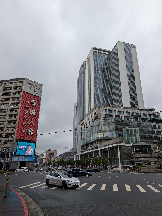 시정부역 주변 풍경